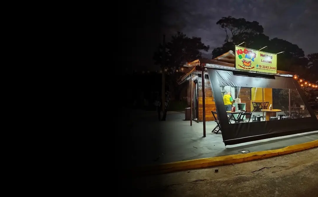 Fachada da unidade Ki Dog Brasil em Campinas à noite